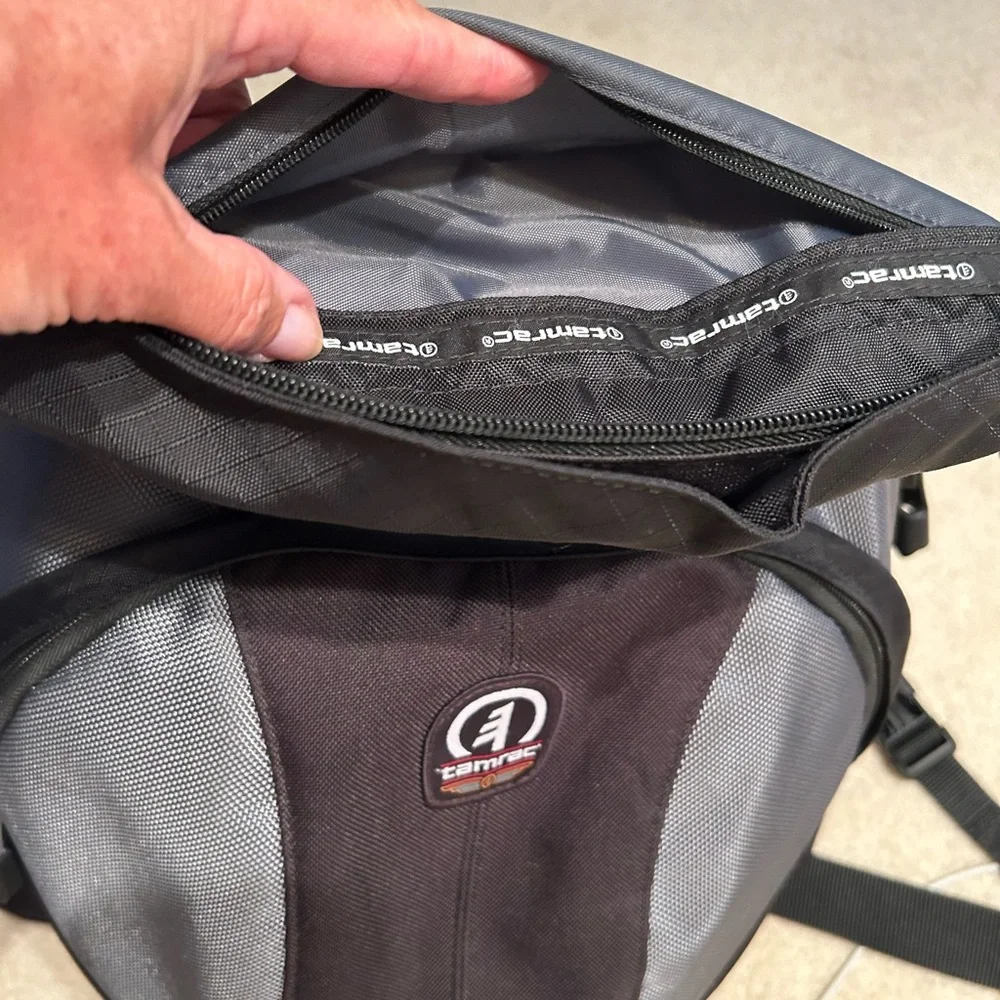 COPY - Tamrac Sling Camera Bag